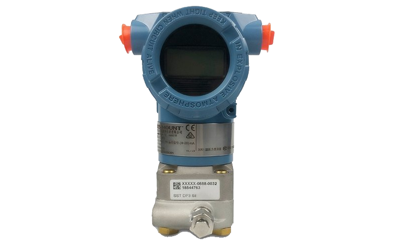 Differential pressure transmitter with display